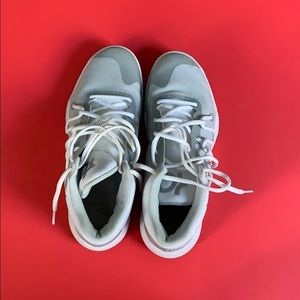 KD sneakers size 8 men